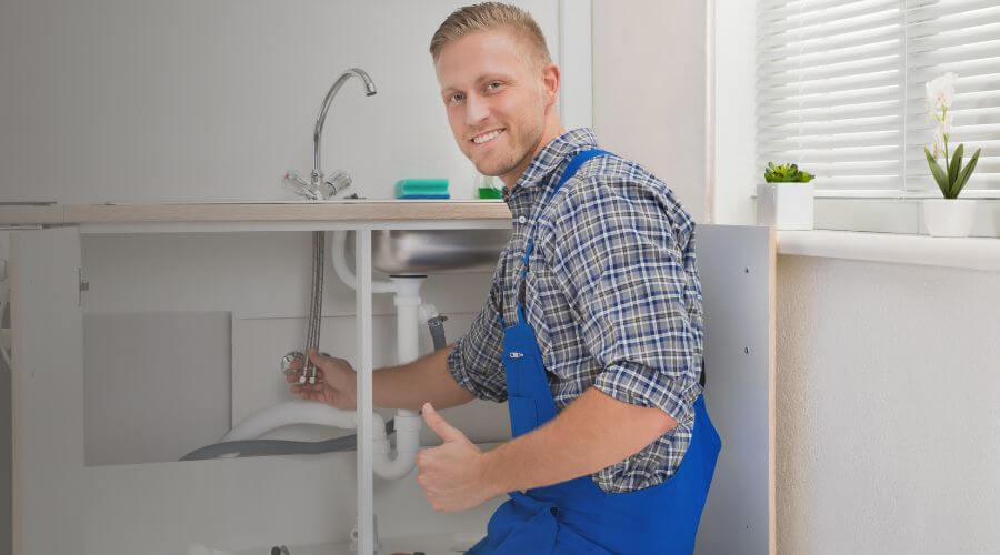 Professional water heater repair in Fredericksburg, OH